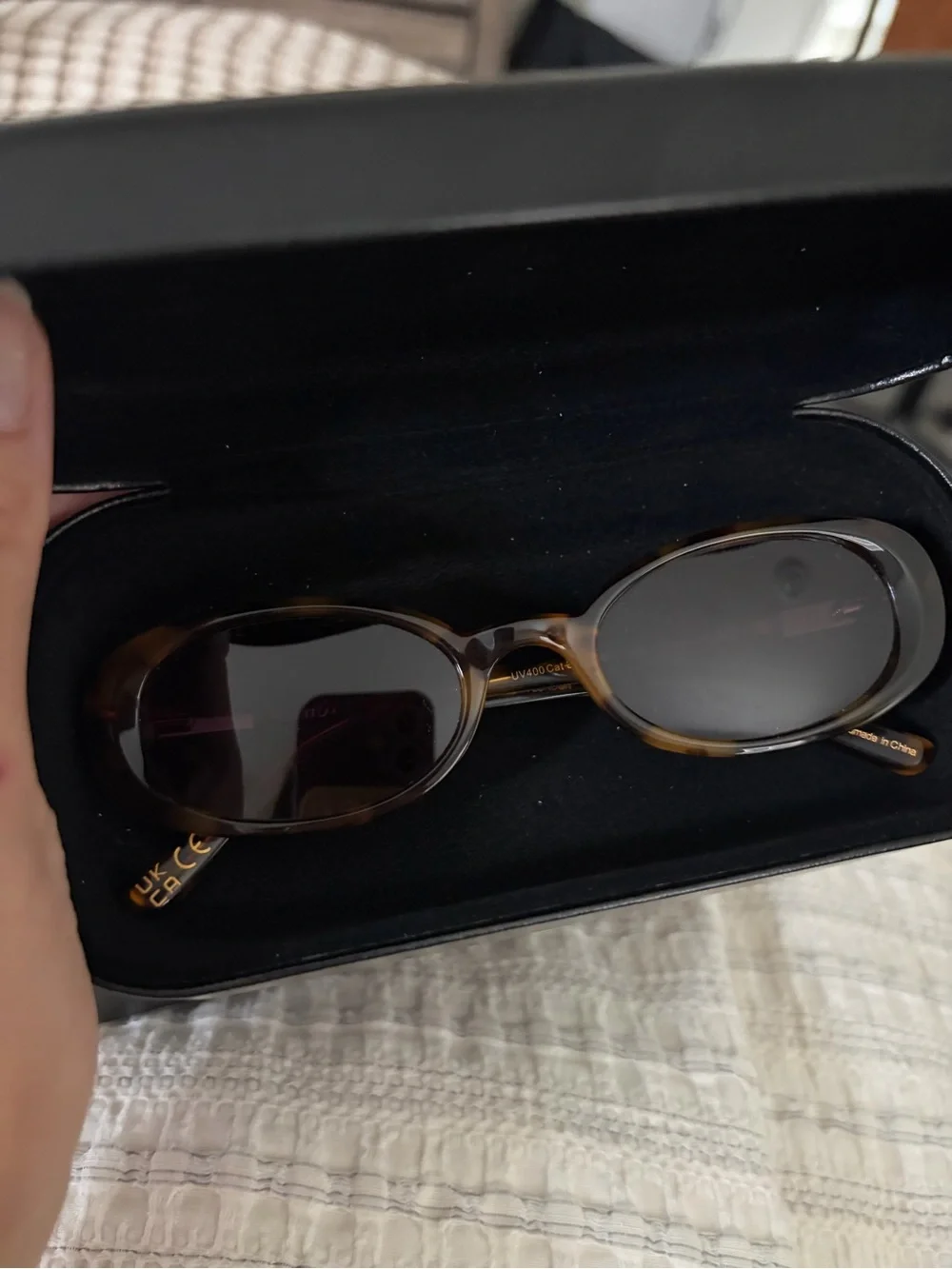 Hot Futures Good VibrationTortoiseshell Oval Women’s Sunglasses with Gray Lenses